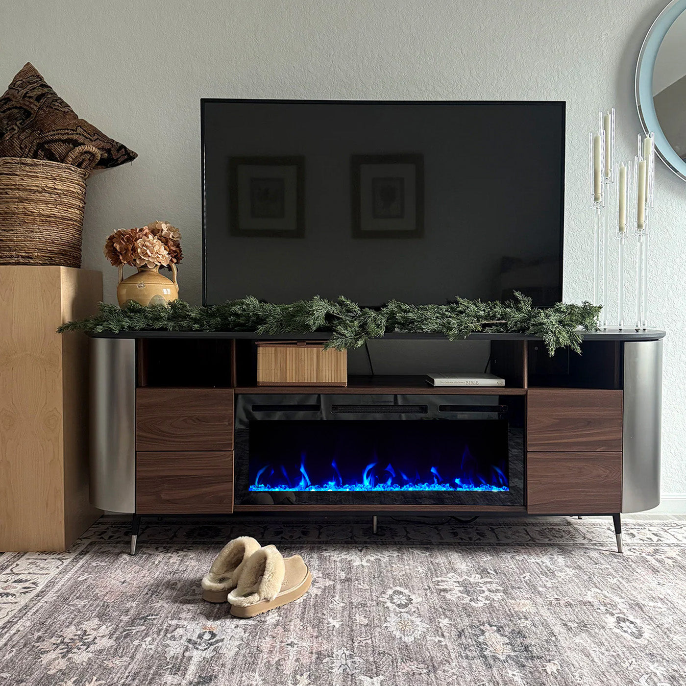 V,TV Stand