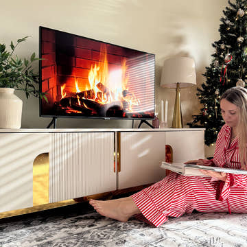 Elina Nordic Rounded-Corner TV Stand with Storage